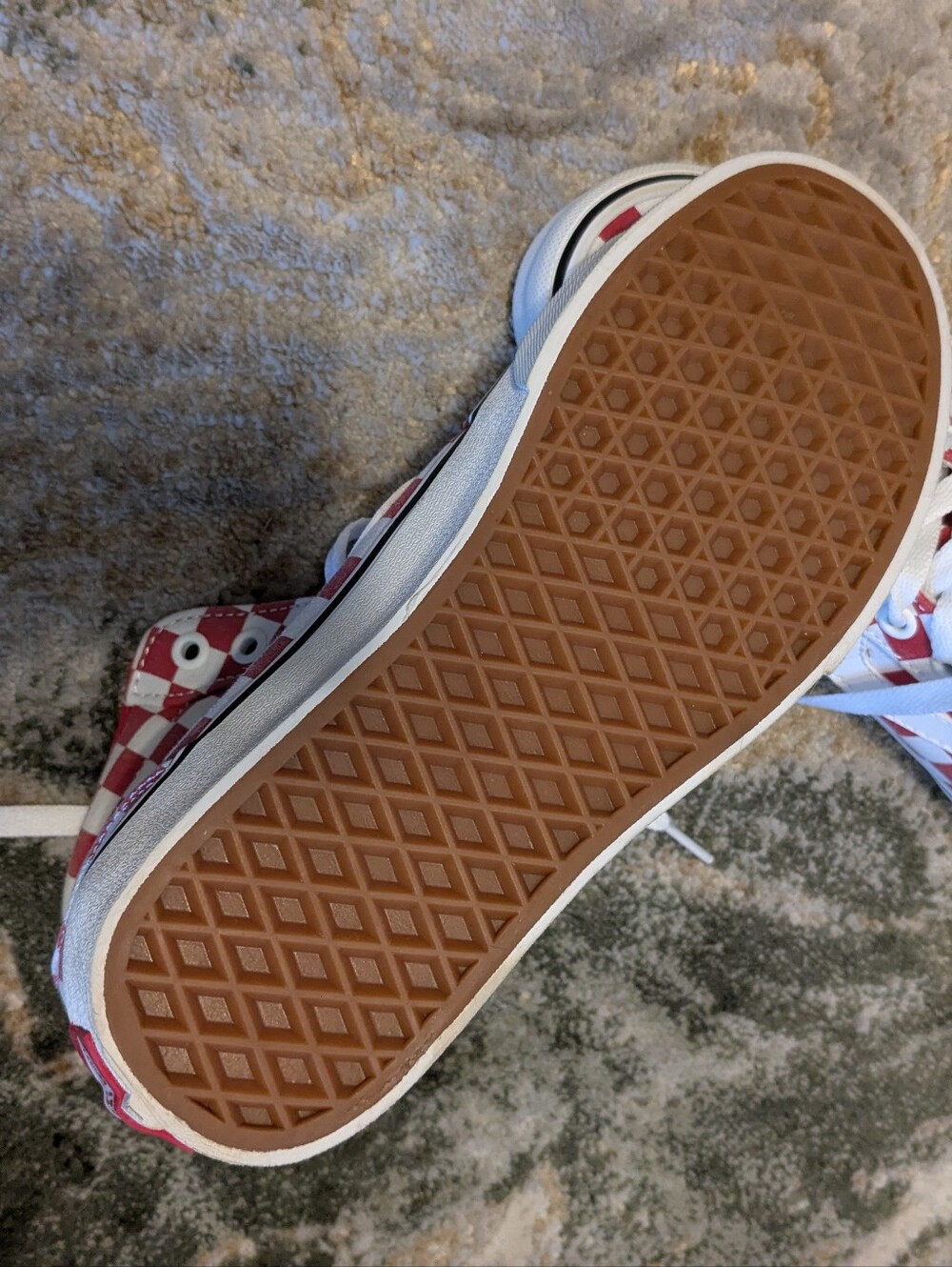 Final Mark Down ⬇️💲Vans Women's High-Top Checkerboard Sneakers - Red & White - Picture 4 of 5